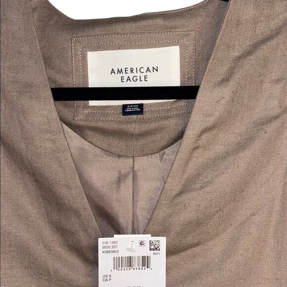 NWT American Eagle Outfitters Women's Tan Sleeveless Button-Up Blouse - Picture 2 of 4